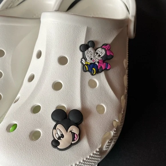 CROCS FOR WOMEN MINNIE MOUSE - Picture 6 of 9